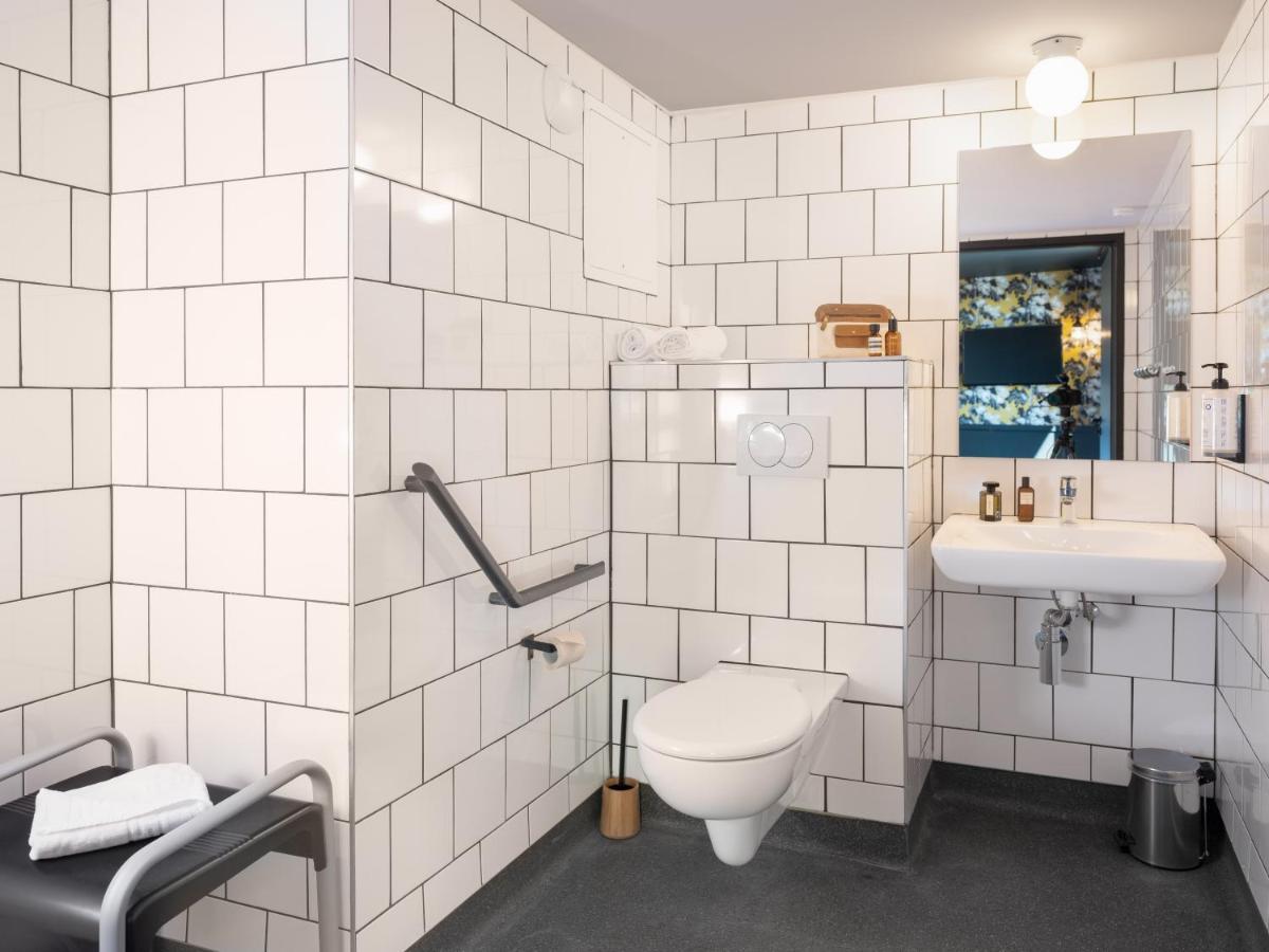 Eklo Lyon Hotell Vénissieux Eksteriør bilde